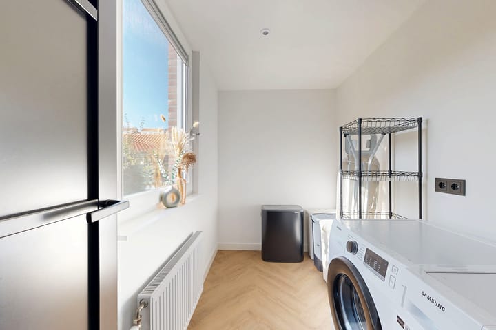 Photo 32 of Poststraat 14