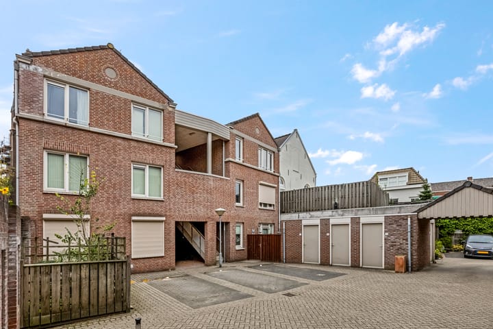 Photo 19 of Monsterstraat 23