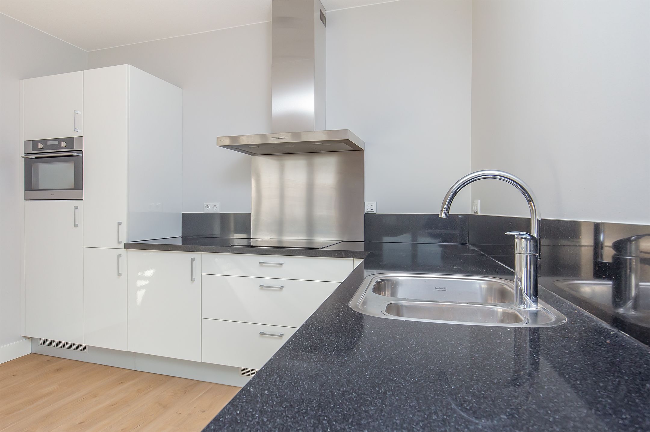 Foto 18 van Veilingmeesterhof 30