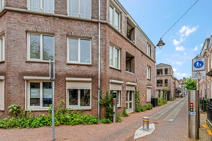 Photo 22 of Monsterstraat 23