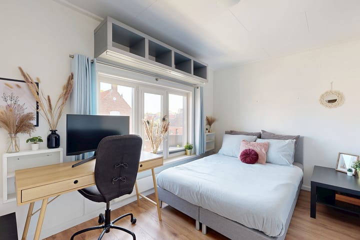 Photo 40 of Poststraat 14