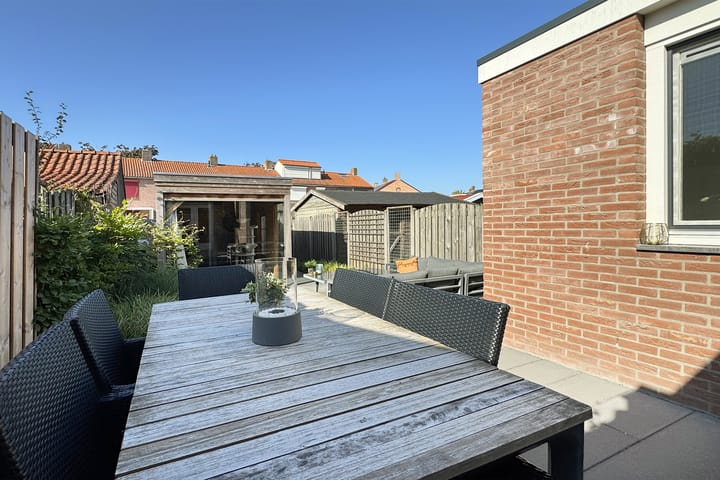 Photo 52 of Poststraat 14