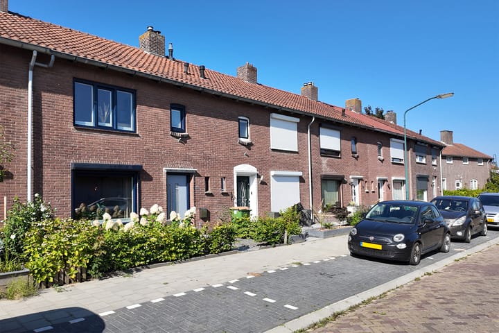 Photo 57 of Poststraat 14