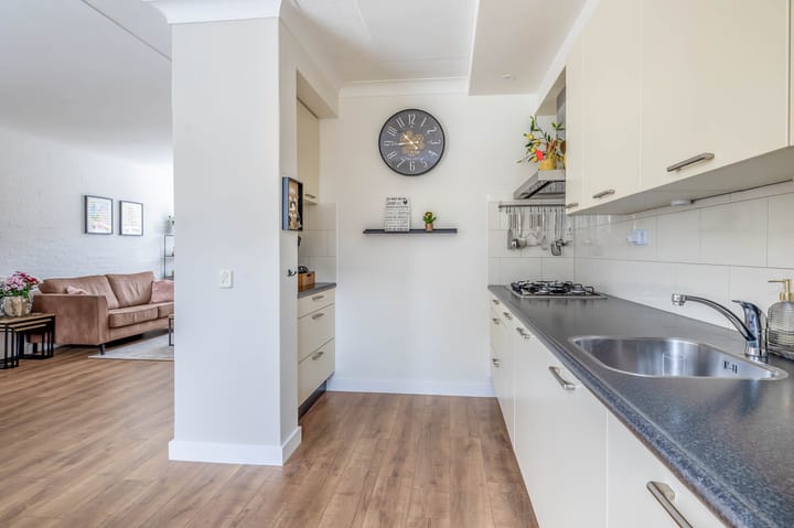 Foto 10 van van der Duyn Van Maasdamstraat 16