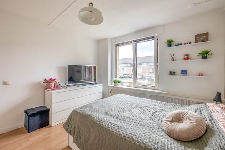 Foto 19 van van der Duyn Van Maasdamstraat 16