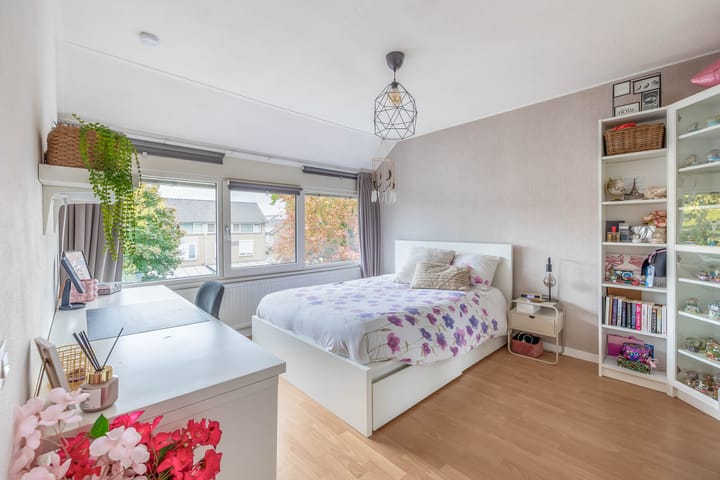 Foto 20 van van der Duyn Van Maasdamstraat 16