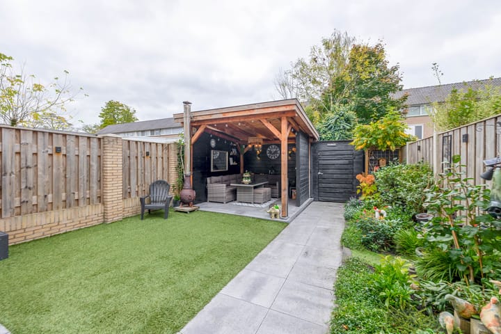 Foto 27 van van der Duyn Van Maasdamstraat 16