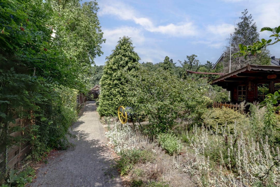 Foto 46 van Koningin-Emmalaan 17