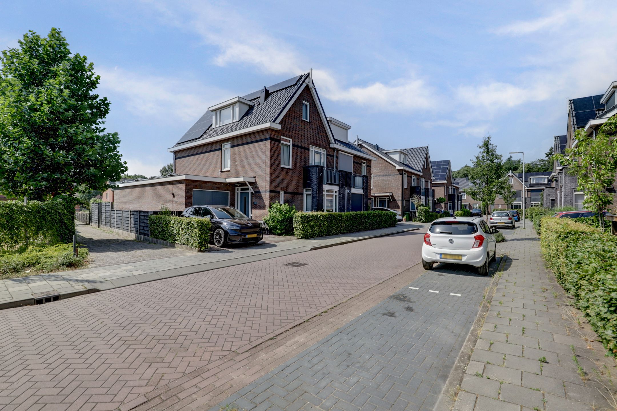 Foto 51 van Koningin-Emmalaan 17