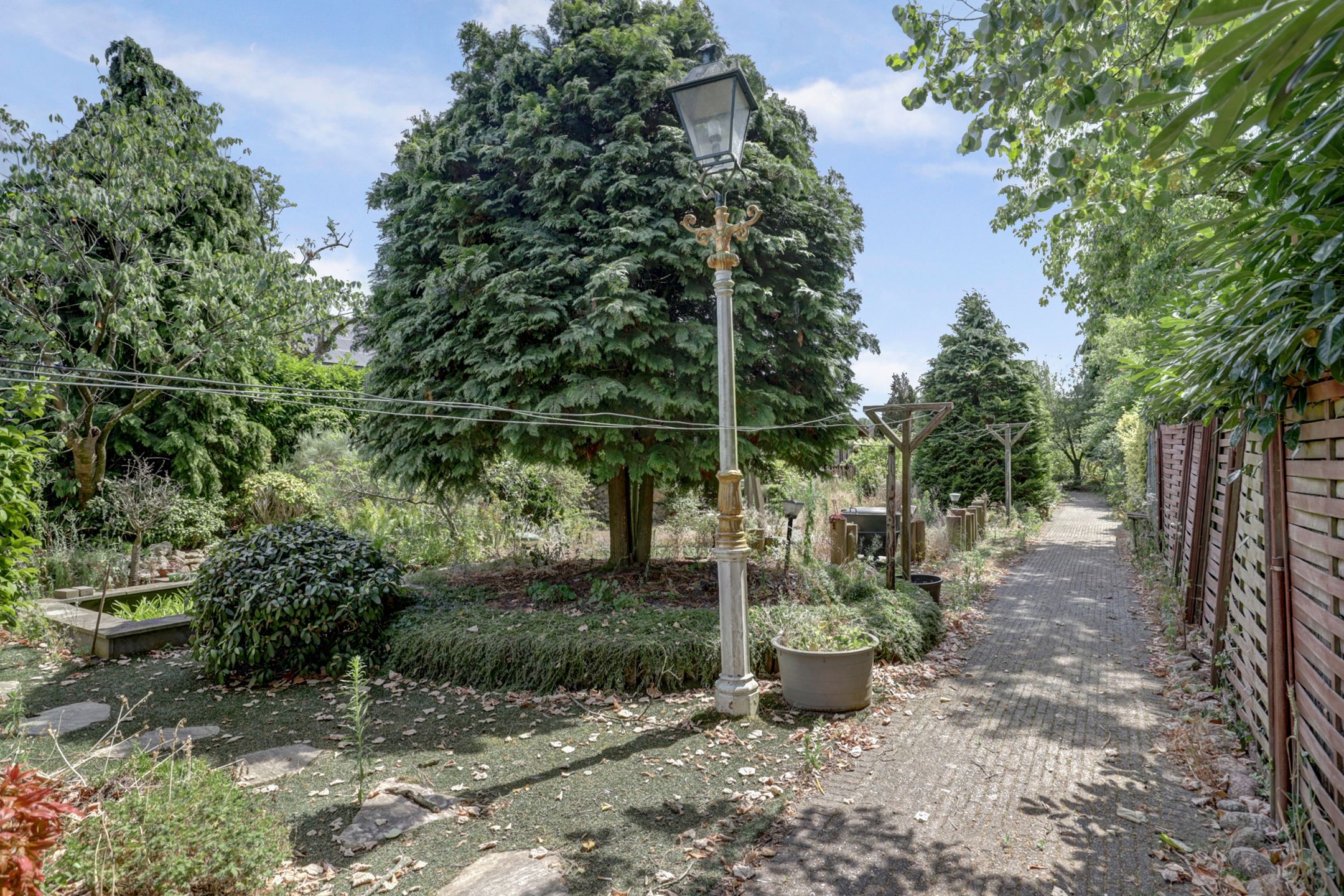 Foto 42 van Koningin-Emmalaan 17