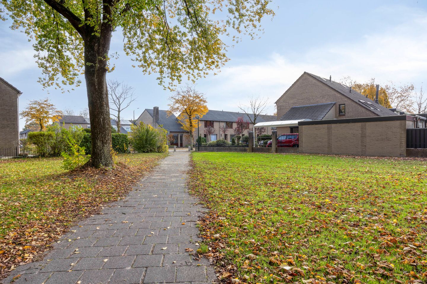 Photo 40 of De Beukums 28