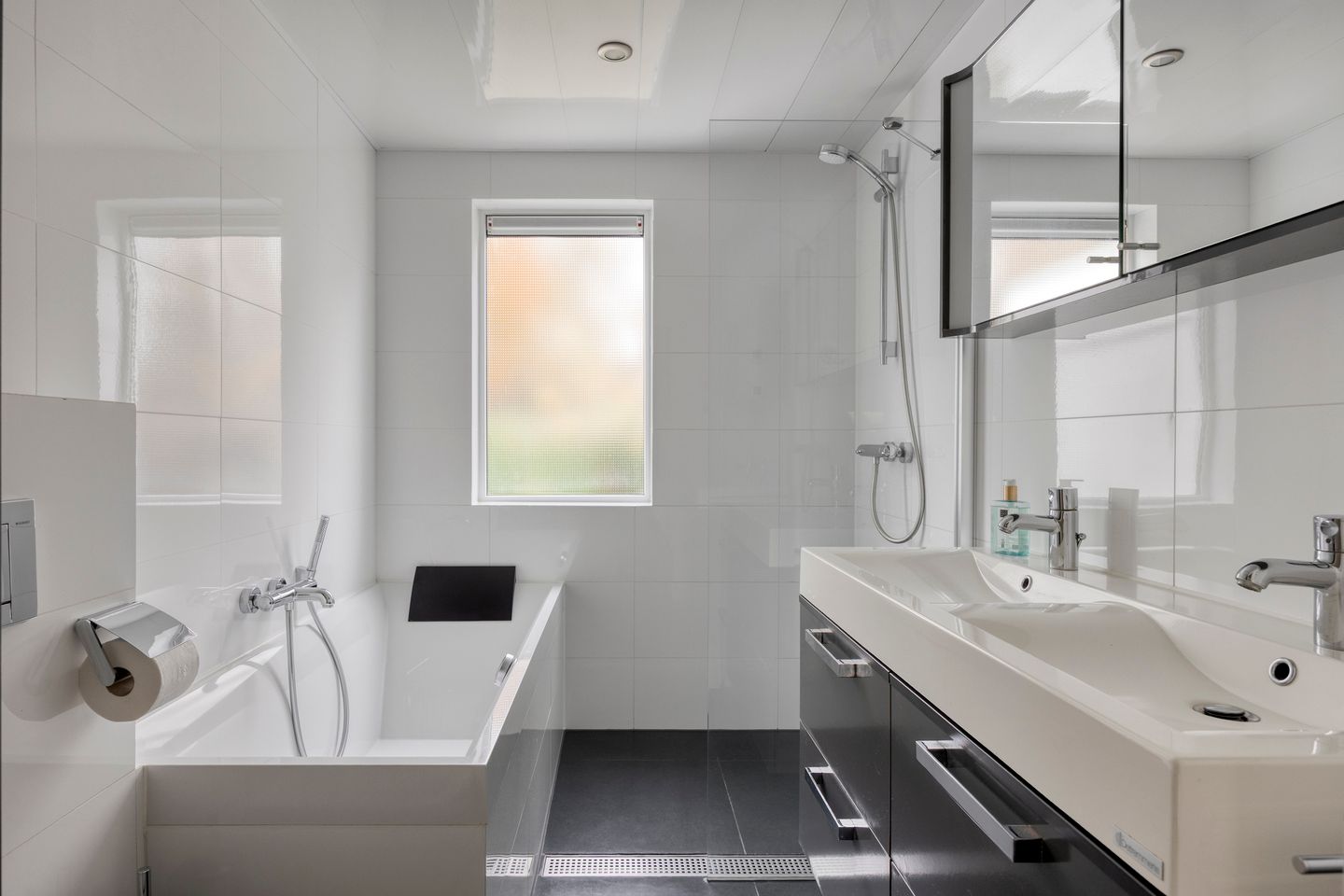 Photo 25 of Oosterveldstraat 46