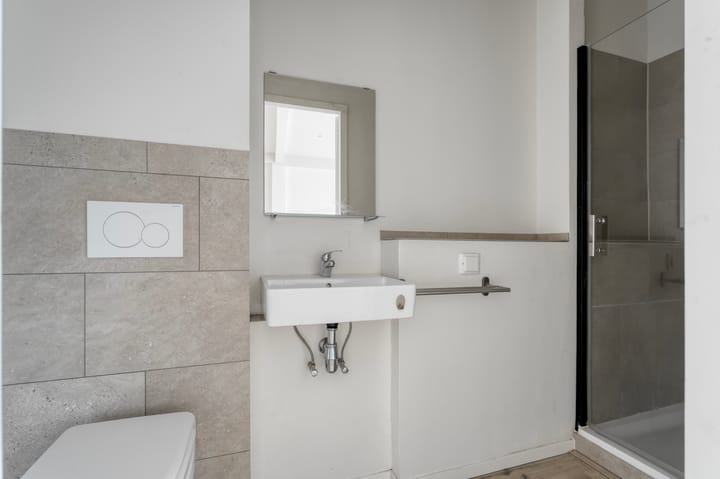 Photo 9 of Vechtstraat 36-C