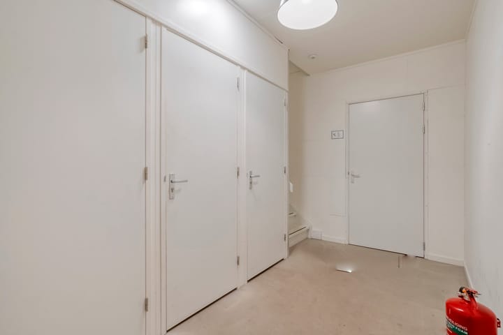 Photo 15 of Vechtstraat 36-C