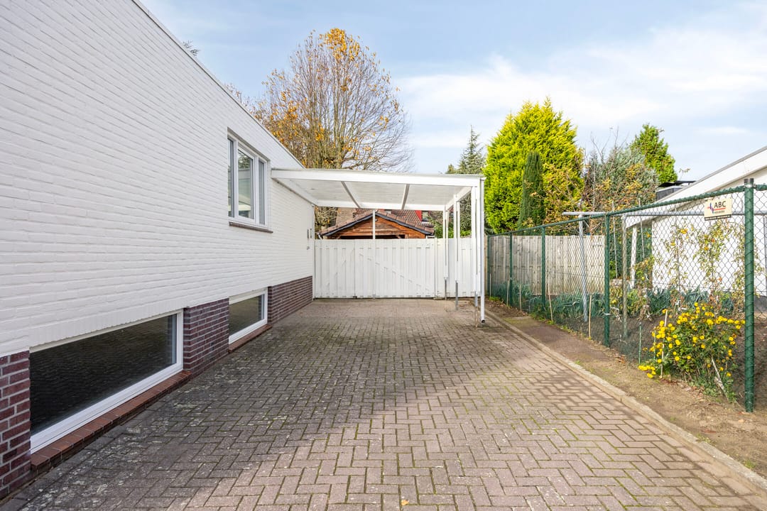 Photo 52 of Oosterveldstraat 46