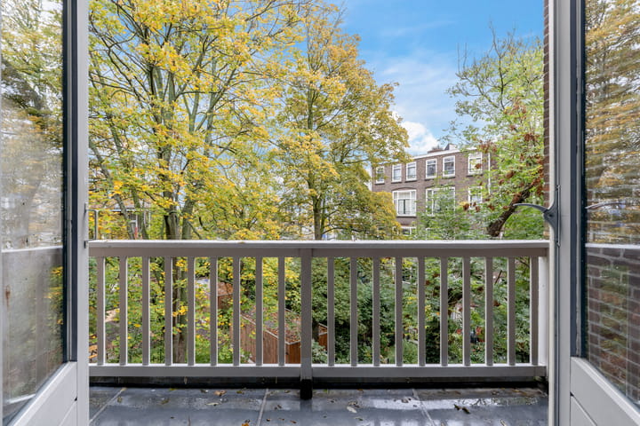 Photo 6 of Van Weelstraat 15-A01