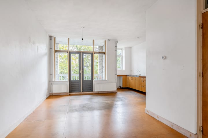 Photo 8 of Van Weelstraat 15-A01