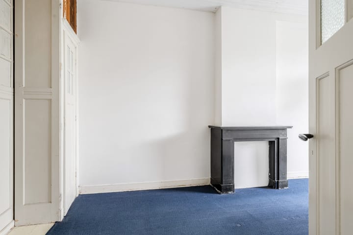 Photo 15 of Van Weelstraat 15-A01