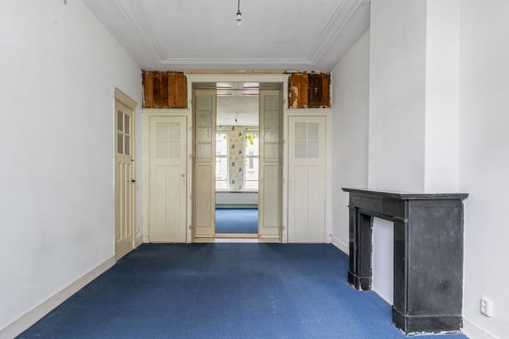 Photo 17 of Van Weelstraat 15-A01