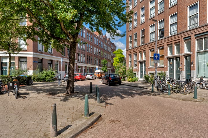 Photo 25 of Van Weelstraat 15-A01