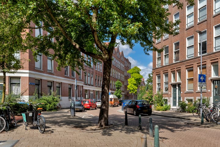 Photo 26 of Van Weelstraat 15-A01
