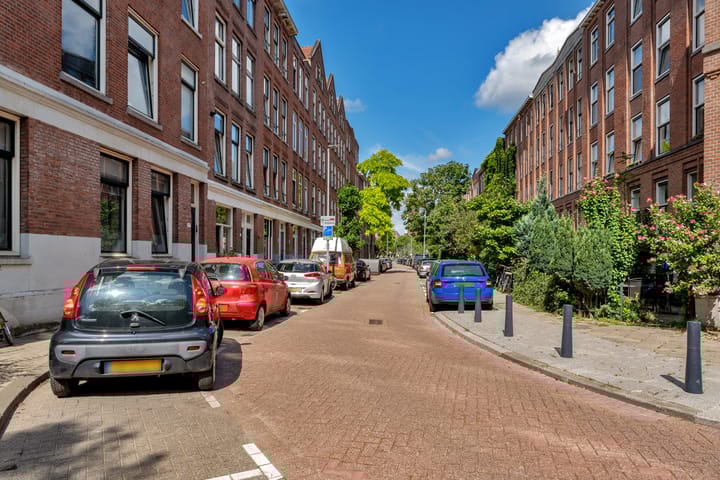 Photo 28 of Van Weelstraat 15-A01