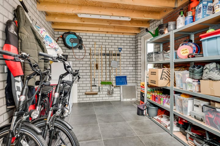 Photo 38 of Esdek 25