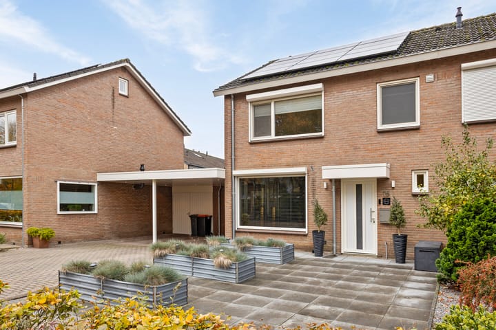 Foto 6 van Trompstraat 15