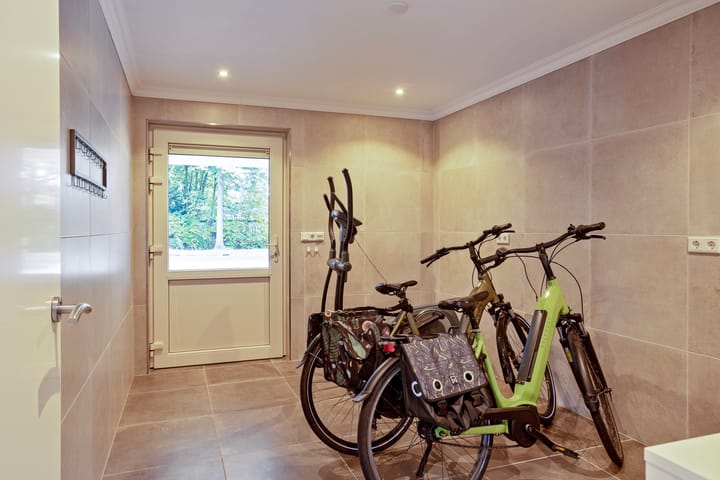 Foto 20 van Trompstraat 15