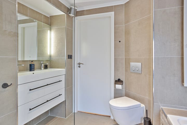 Foto 41 van Trompstraat 15