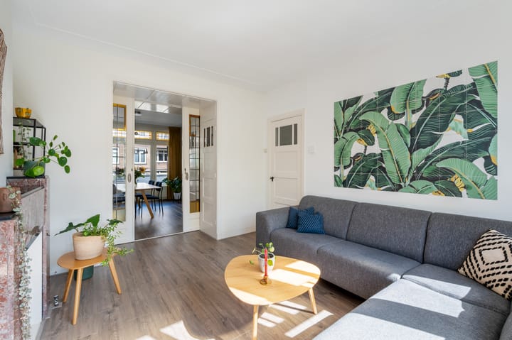 Photo 8 of Delfgaauwstraat 33-B