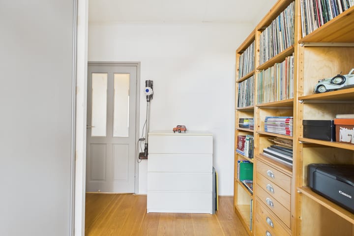 Photo 24 of Dwarskaai 24