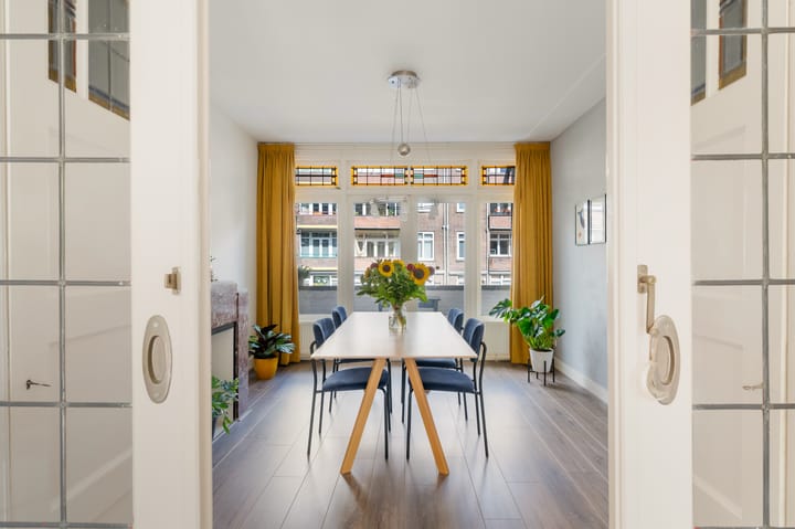 Photo 11 of Delfgaauwstraat 33-B