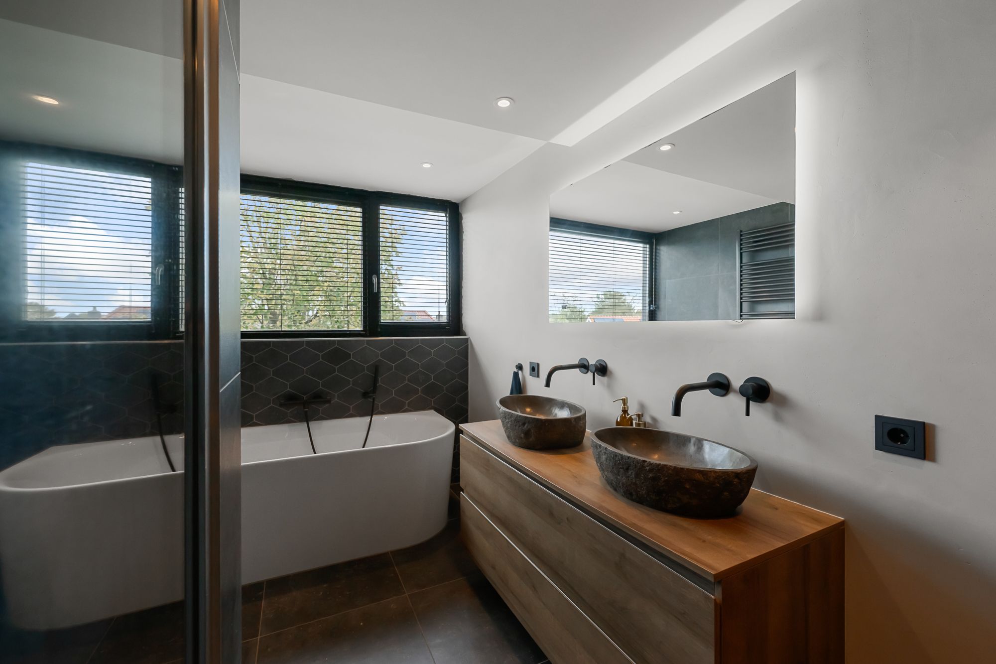 Foto 24 van Kerklaan 17