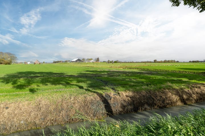 Photo 40 of It Pypke 44