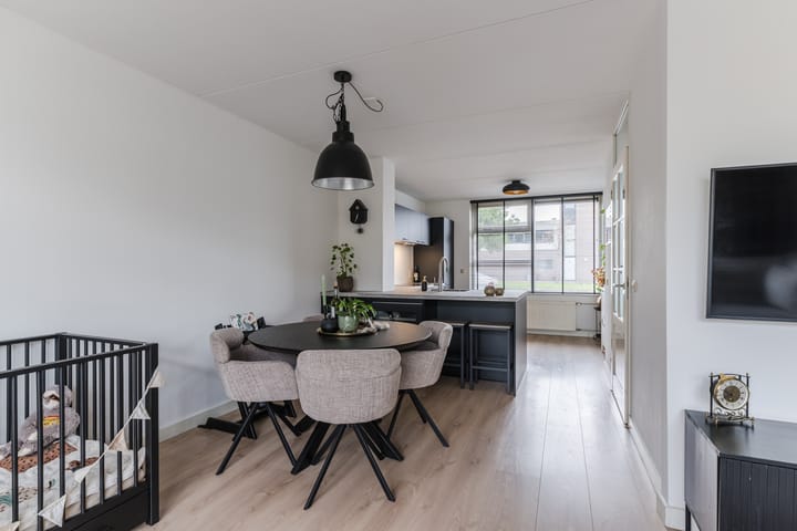 Foto 9 van Megenstraat 67