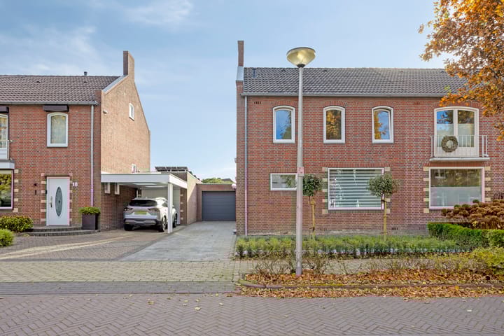 Foto 2 van Dr.Poelsstraat 8