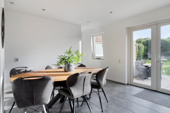 Foto 7 van Dr.Poelsstraat 8