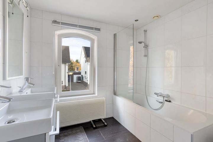 Foto 15 van Dr.Poelsstraat 8