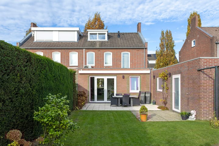 Foto 31 van Dr.Poelsstraat 8