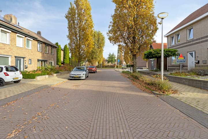 Foto 33 van Dr.Poelsstraat 8