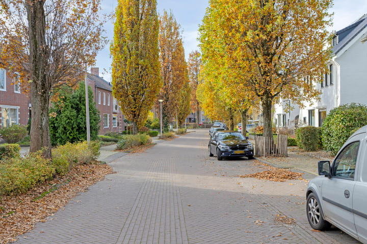 Foto 34 van Dr.Poelsstraat 8