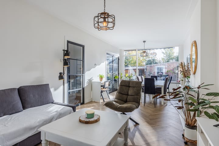 Photo 3 of Europalaan 104