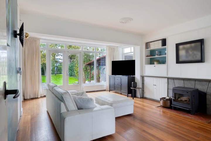 Photo 13 of Dr. Schaepmanstraat 37