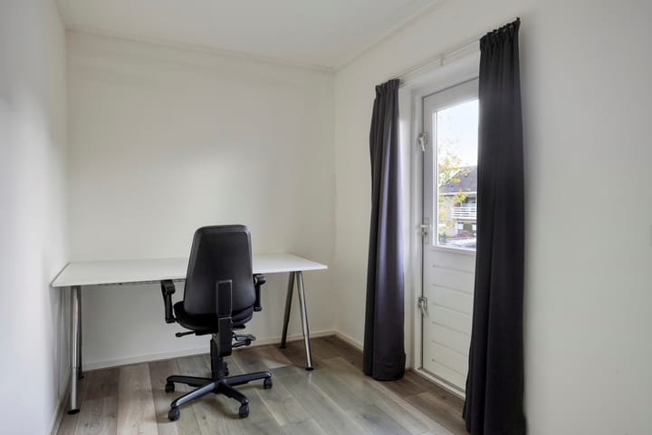 Photo 40 of Dr. Schaepmanstraat 37