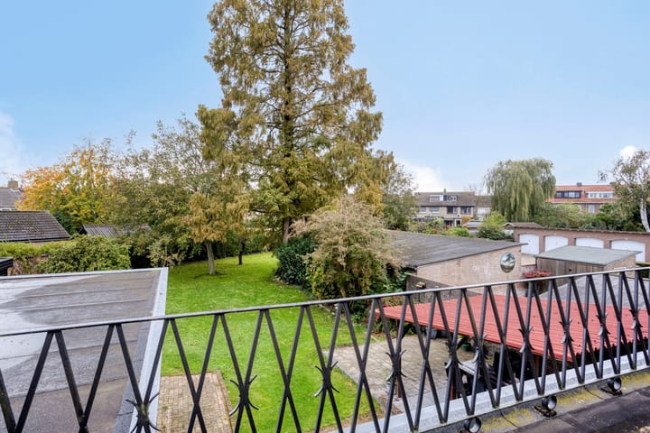 Photo 43 of Dr. Schaepmanstraat 37