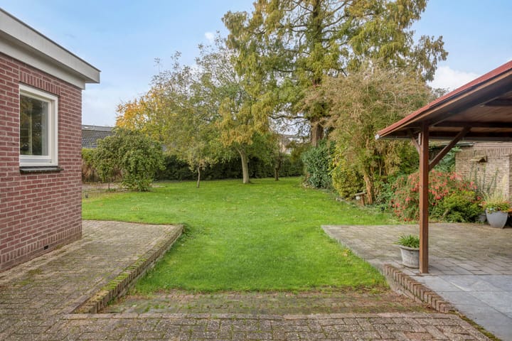 Photo 46 of Dr. Schaepmanstraat 37