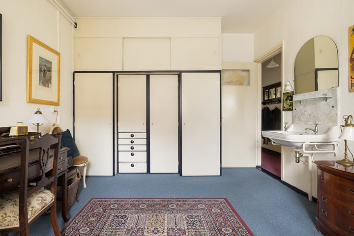 Photo 12 of Cornelis van Alkemadestraat 47