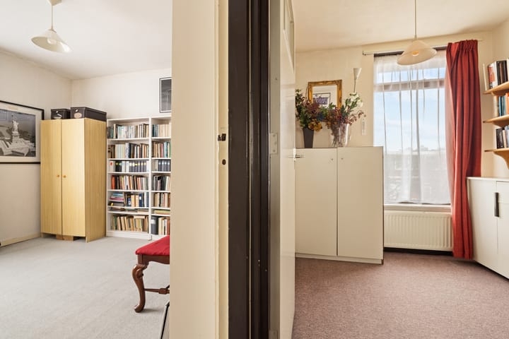 Photo 35 of Cornelis van Alkemadestraat 47