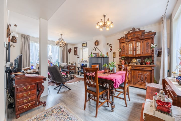 Photo 2 of Hofstraat 27